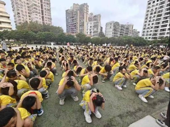 简篇-“护苗行动，呵护成长”——海口市琼山第五小学开展2024年防震减灾安全疏散演练活动纪实